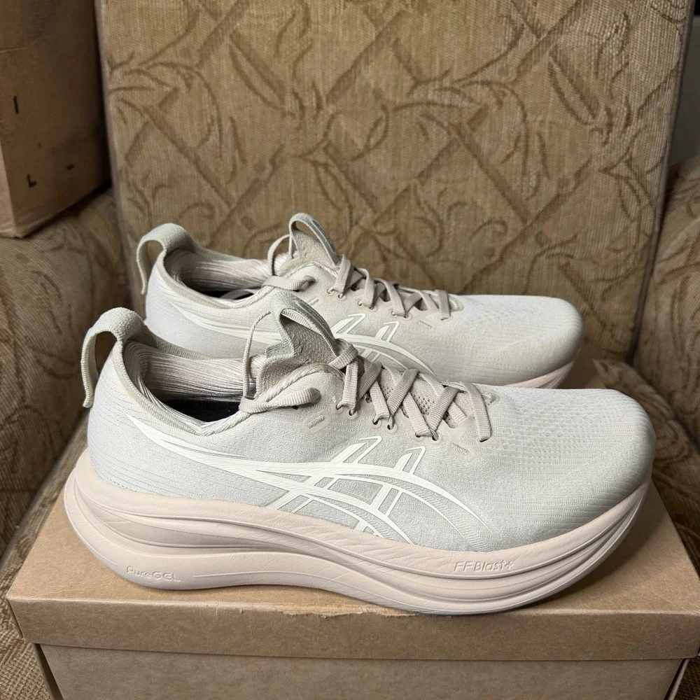 Asics Gel-Nimbus 28 Feather Grey Cream 1011C127-021 Men's Size 10.5